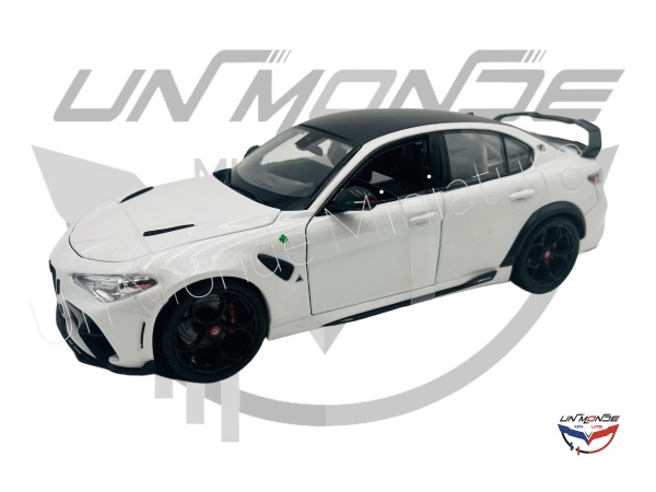 Alfa Romeo Giulia GTAm 2020 Bianco Trofero