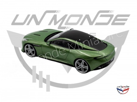 Aston Martin DB12 2023 Iridescent Emerald