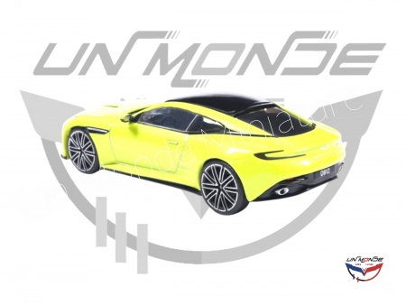 Aston Martin DB12 2023 Lime Essence