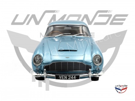 Aston Martin DB5 1964 Light Blue Metallic