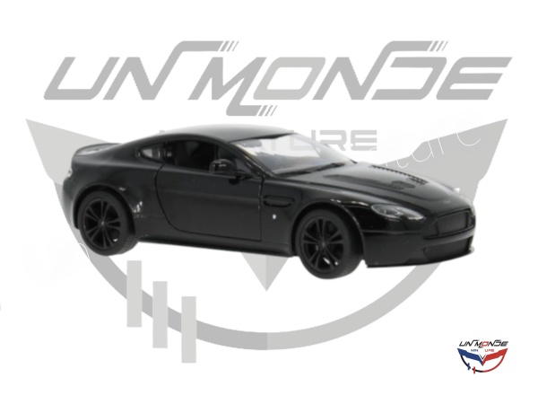 Aston Martin Vantage Black