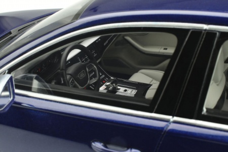 Audi S8 Navarra Blue