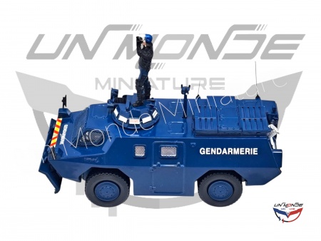 Berliet VXB 170 VBRG Version Lame Gendarmerie Sainte Soline Avec 1 Figurine