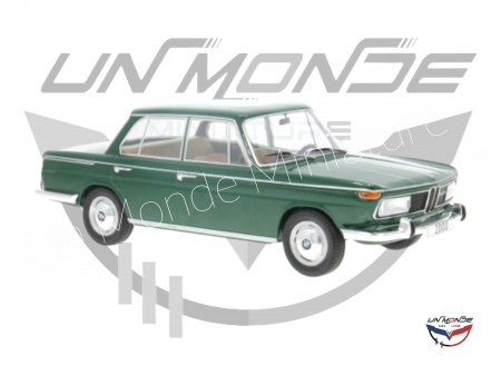 BMW 2000 Dark Green