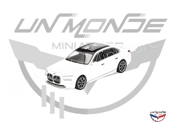 BMW i7 XDrive60 2024 Mineral White