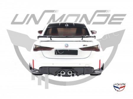 BMW M4 Performance Parts 2025 White and M Deco