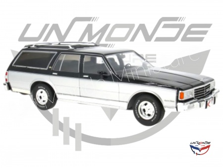 Chevrolet Caprice Estate Wagon 1985 Silver and Grey