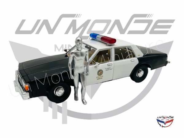 Chevrolet Caprice Metropolitain Police with T-1000 Figure