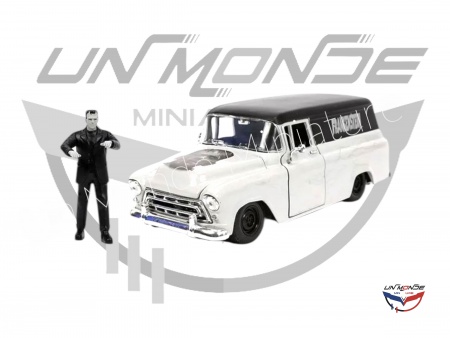 Chevrolet et Suburban With Frankstein\'s Figure Grey 1957