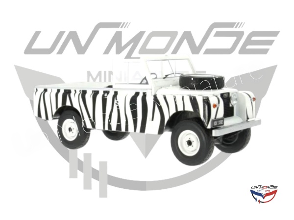 Land Rover Series II 109 1959 Black and White