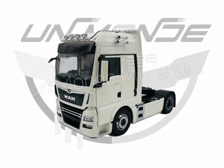 MAN TGX XXL White