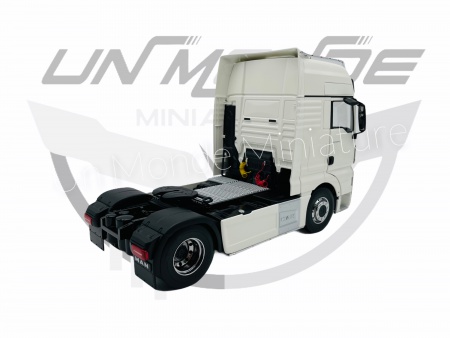 MAN TGX XXL White