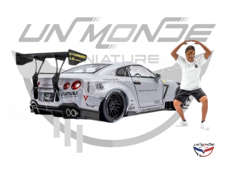 Nissan GT-R R35 With Liberty Walk Body Kit Type 2.0 Grey