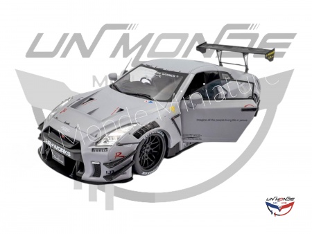 Nissan GT-R R35 With Liberty Walk Body Kit Type 2.0 Grey