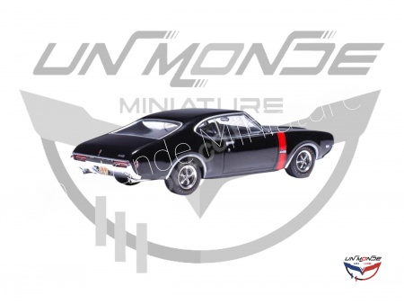 Oldsmobile 442 W-30 1968 Ebony Black with Red Stripes