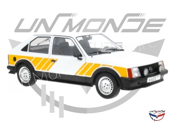 Opel Kadett D SR Blanc & Dcors