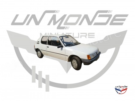 Peugeot 205 XR 1985 Blanc Meije