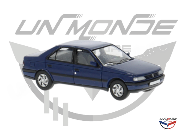 Peugeot 405 bleu fonc� 1987