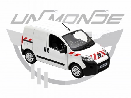Peugeot Bipper 2009 White with red striping