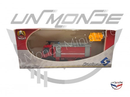 RENAULT PREMIUM DISTRIBUTION CITERNE &C.C.M.F.F. 3152 SOLIDO Collection