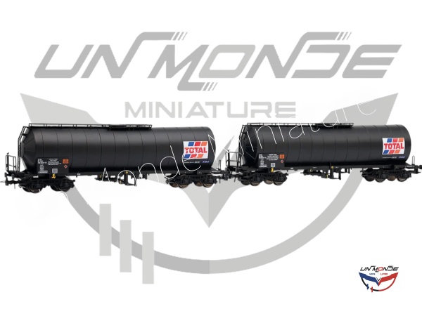 Set de 2 wagons-citernes � 4 essieux TOTAL France livr�e noire SNCF