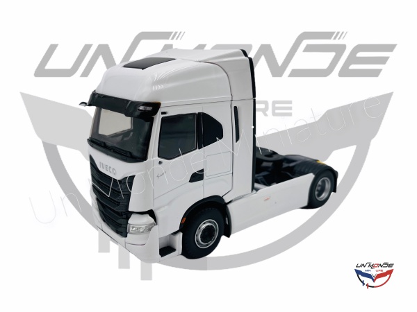 Tracteur Iveco S WAY  White Edition  Exclu