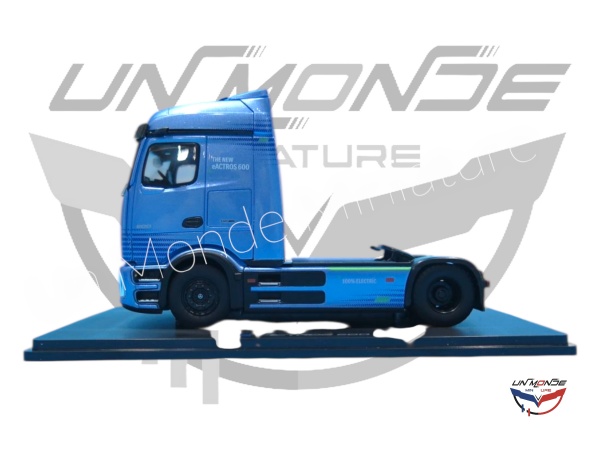 Tracteur Mercedes e Actros Bleu