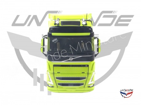 Volvo Trucks FH Globetrotter XL 2023 Neon Green