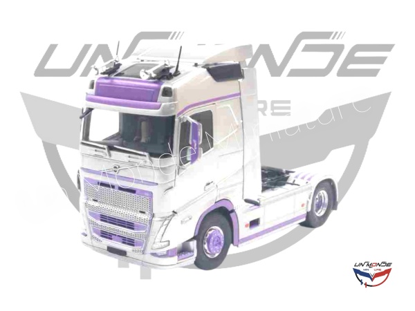 Volvo Trucks FH Globetrotter XL 2023 Silver and Purple