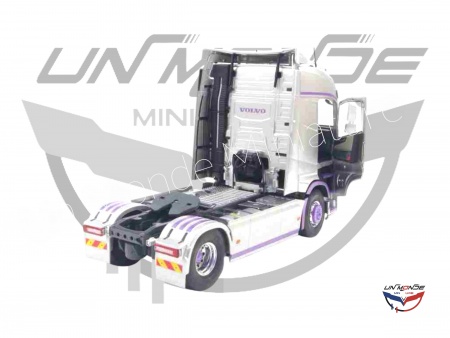 Volvo Trucks FH Globetrotter XL 2023 Silver and Purple